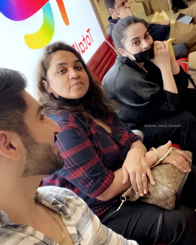 Aiman Khan and Muneeb Butt Pictures From Dubai Travel