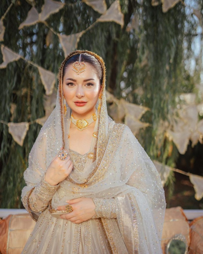 Hania Aamir Is An Inspiration For Nikkah Brides In Her Latest Clicks