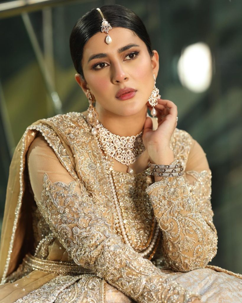 Kubra Khan's Latest Beautiful Bridal PhotoShoot