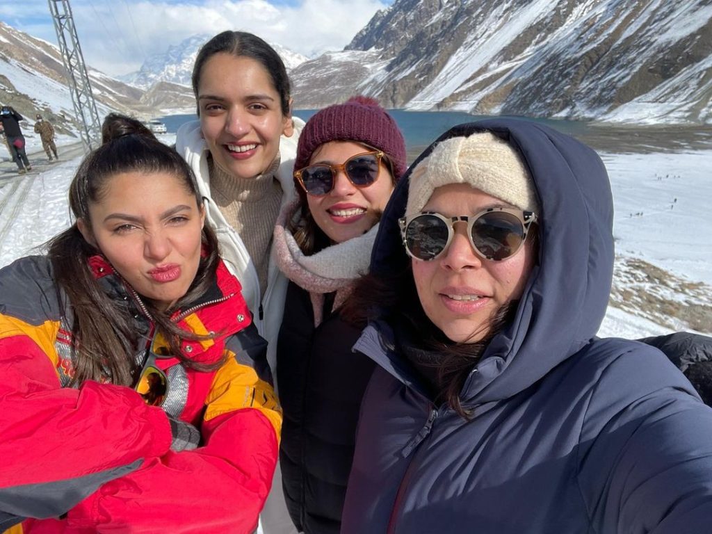 Mahira Khan Vacations In Skardu With Friends