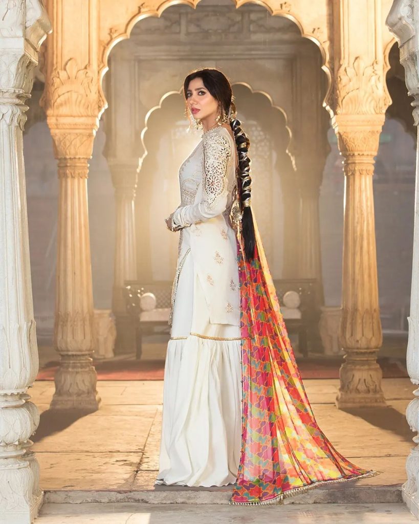 Mahira Khan Stuns In Maria B Lawn 2022 Collection