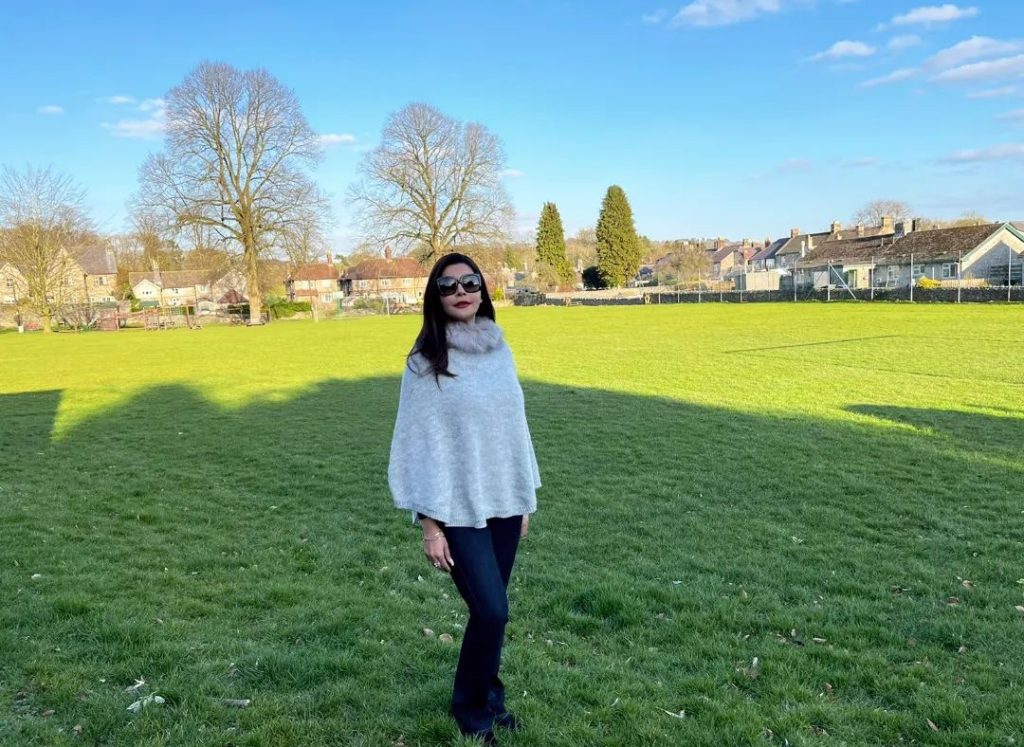 Nida Yasir Vacationing In UK with Husband Yasir Nawaz