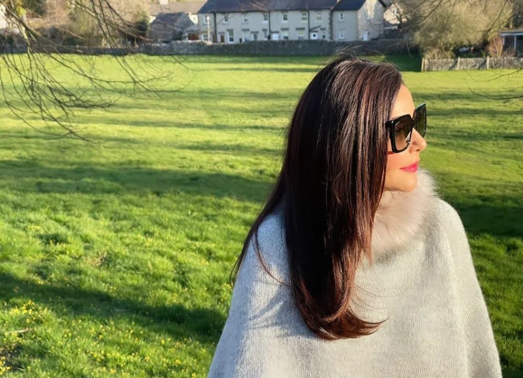 Nida Yasir Vacationing In UK with Husband Yasir Nawaz