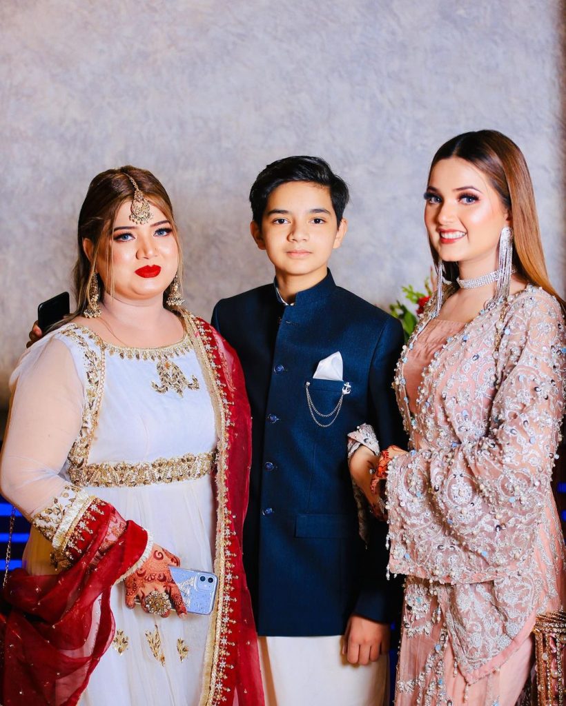 Tiktoker Rabeeca Khan's Beautiful Family Pictures