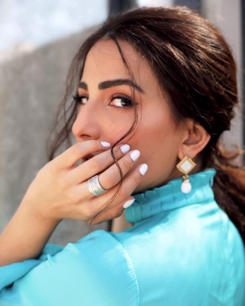 Ushna Shah's Response To Trolls Ignited Public Criticism