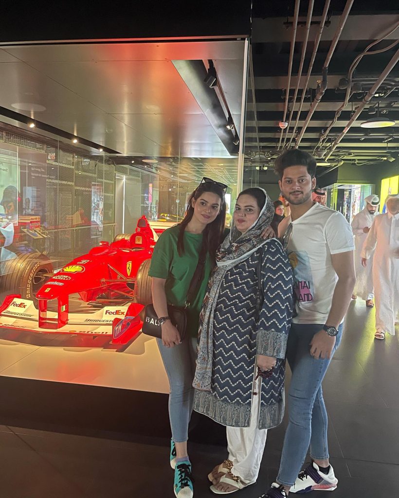 Aiman Khan and Minal Khan Visit 3-2-1 Qatar Olympic and Sports Museum