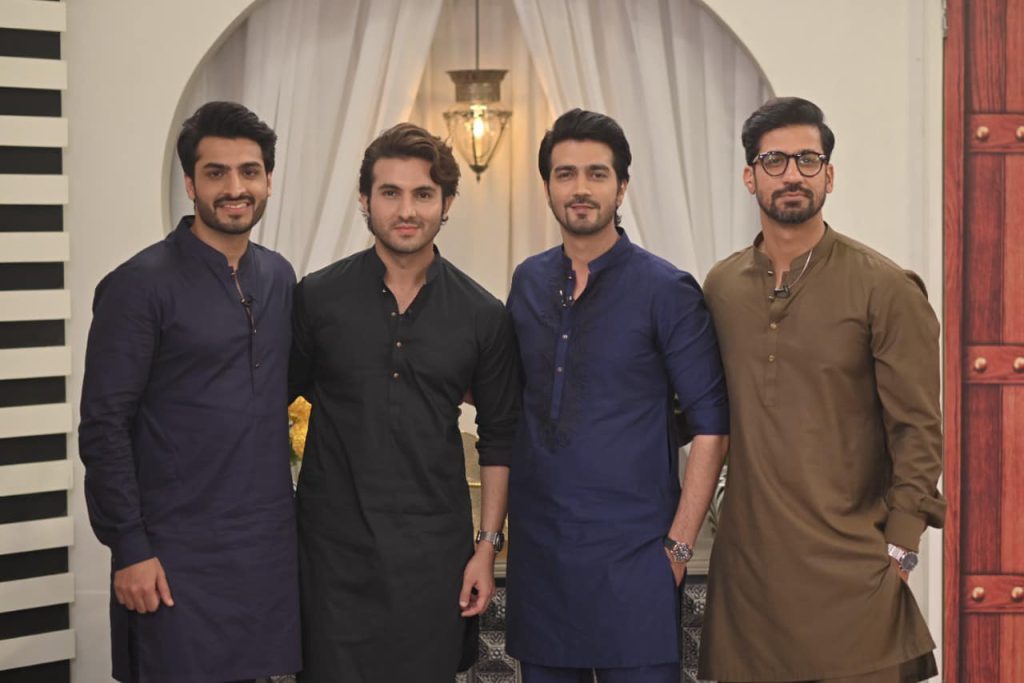 Sheikh Family And Shahroz Sabzwari With Their Cousins At GMP Shan-e-Suhoor