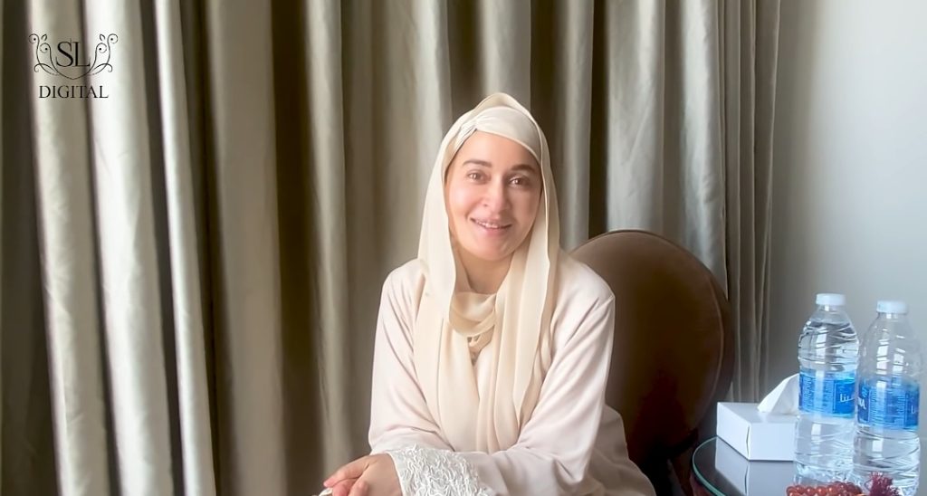 Shaista Lodhi Had Honor To Take Part in Ghilaf E Kaaba Stitching - Video