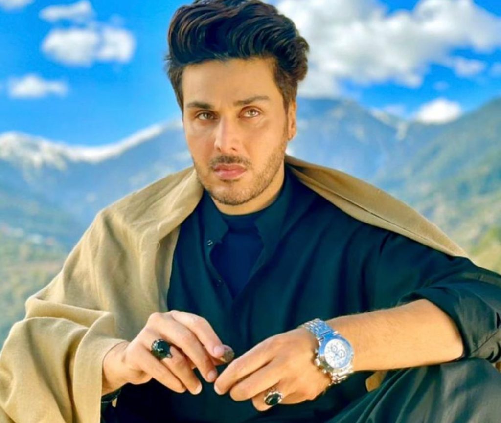 Public Reaction on Ahsan Khan's Clip Regarding Depression Solution