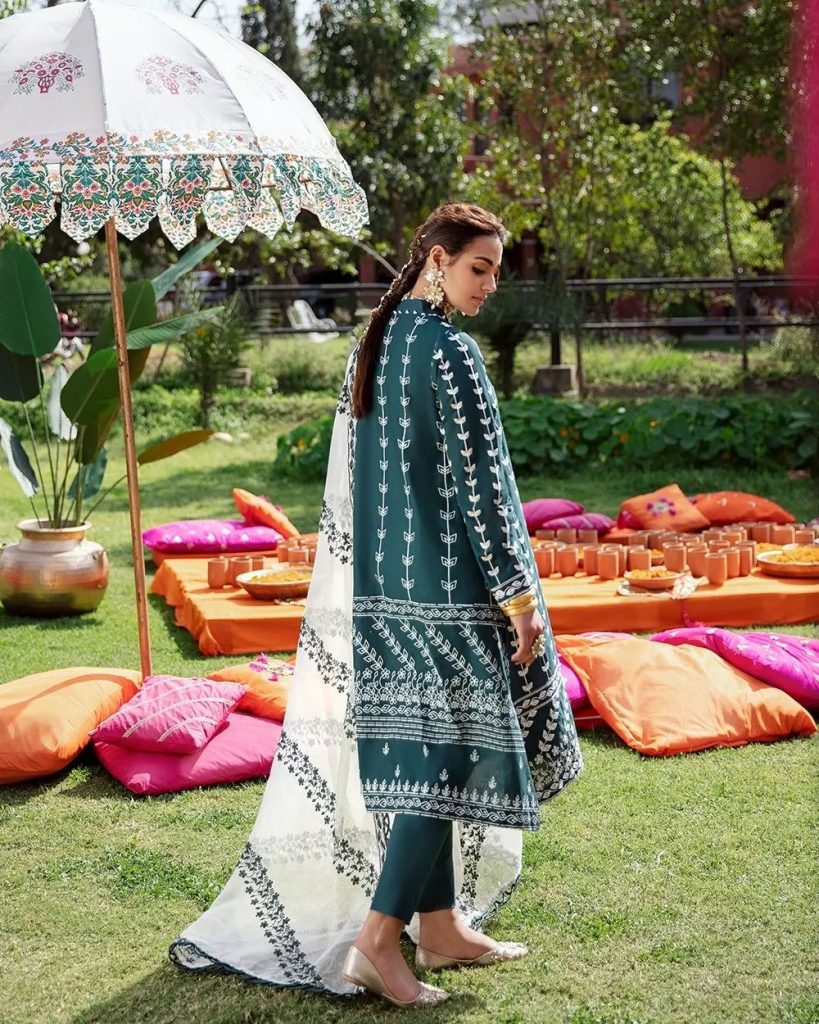 Cross Stitch Eid Collection’22 Featuring Iqra Aziz Reviewit.pk