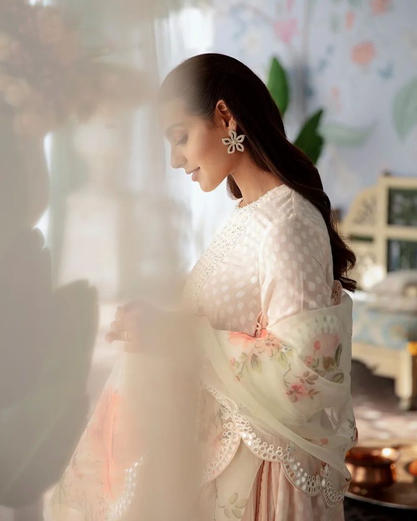 Cross Stitch Eid Collection’22 Featuring Iqra Aziz