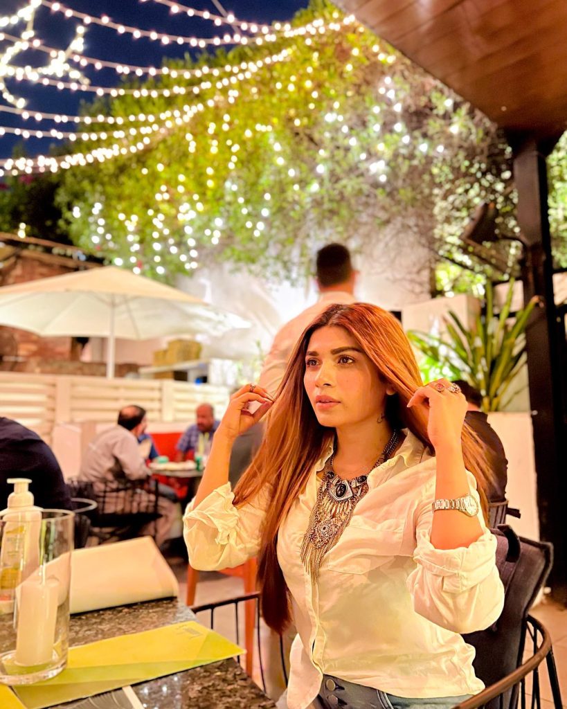 Actress Mahi Baloch’s Latest Captivating Clicks From Dubai