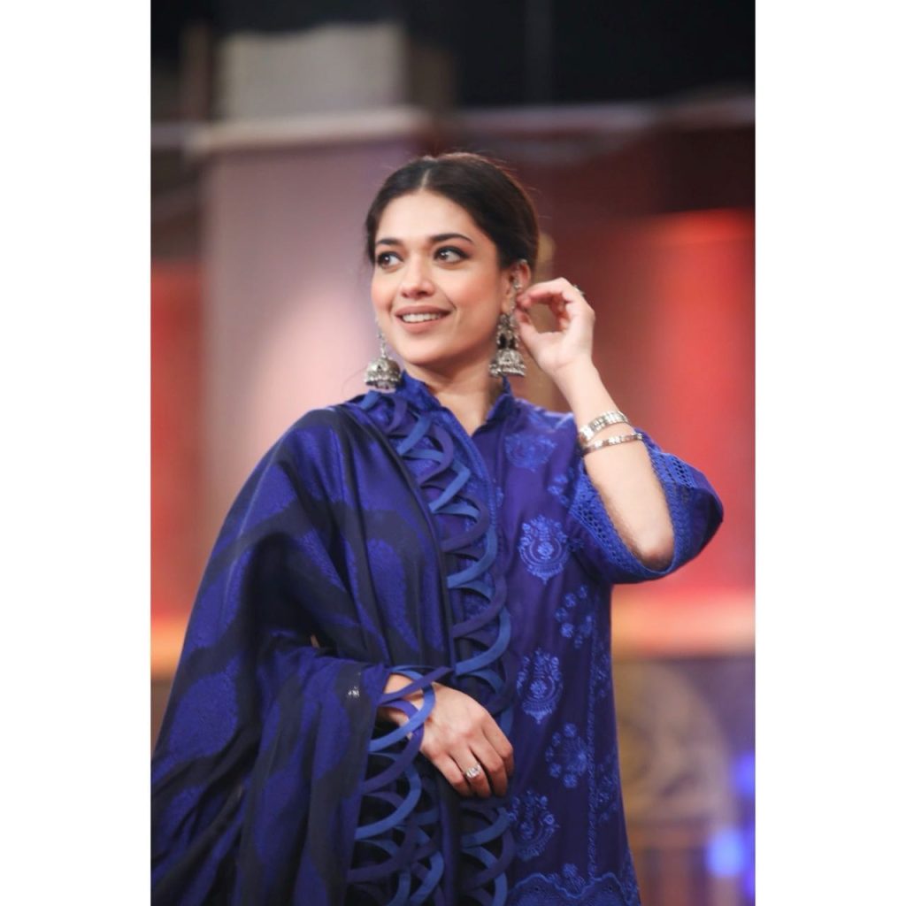 Sanam Jung's Enchanting Pictures From Ramzan Transmission