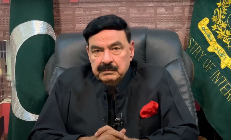 Sheikh Rasheed To Host A Show - Public Reacts