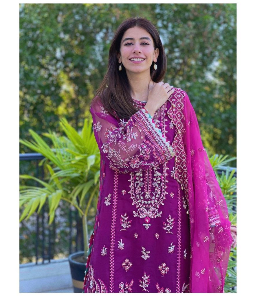 Syra Yousaf And Sheheryar Munawar's Alluring Clicks From Khel Kay Jeet