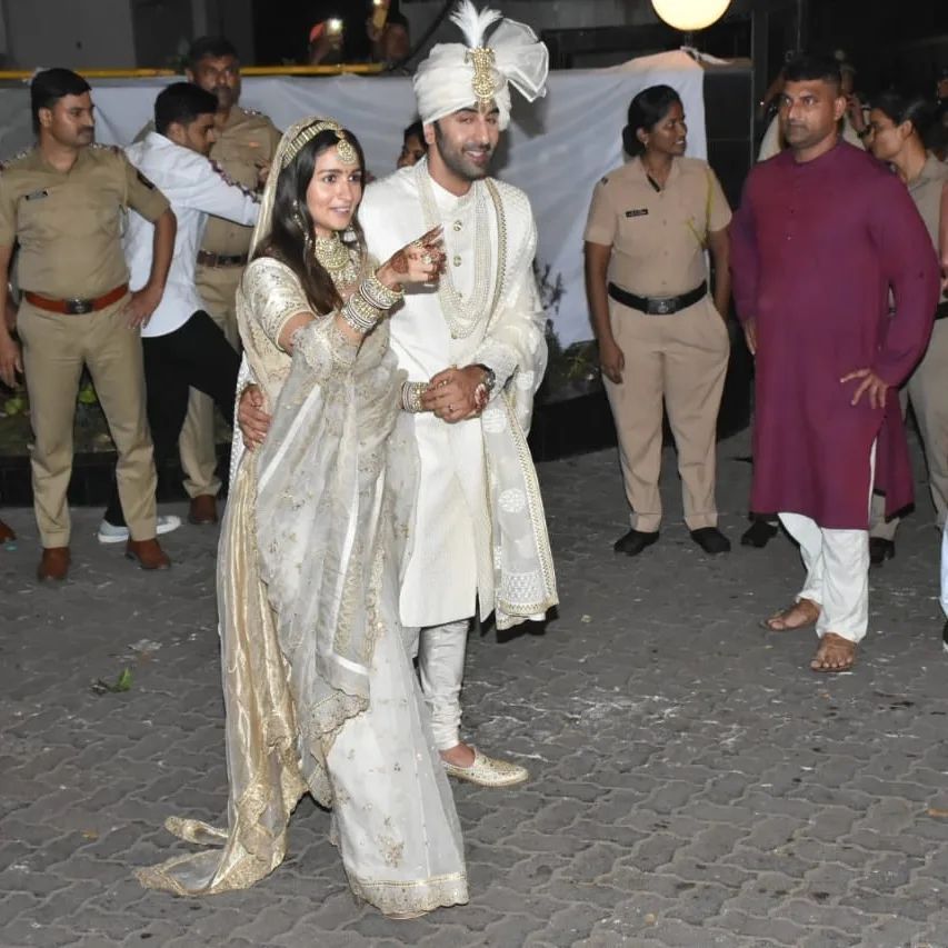 Ranbir Kapoor And Alia Bhatt Get Married-Pictures