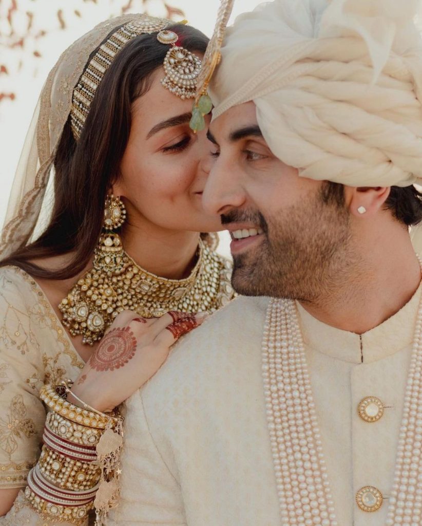 Ranbir Kapoor And Alia Bhatt Get Married-Pictures