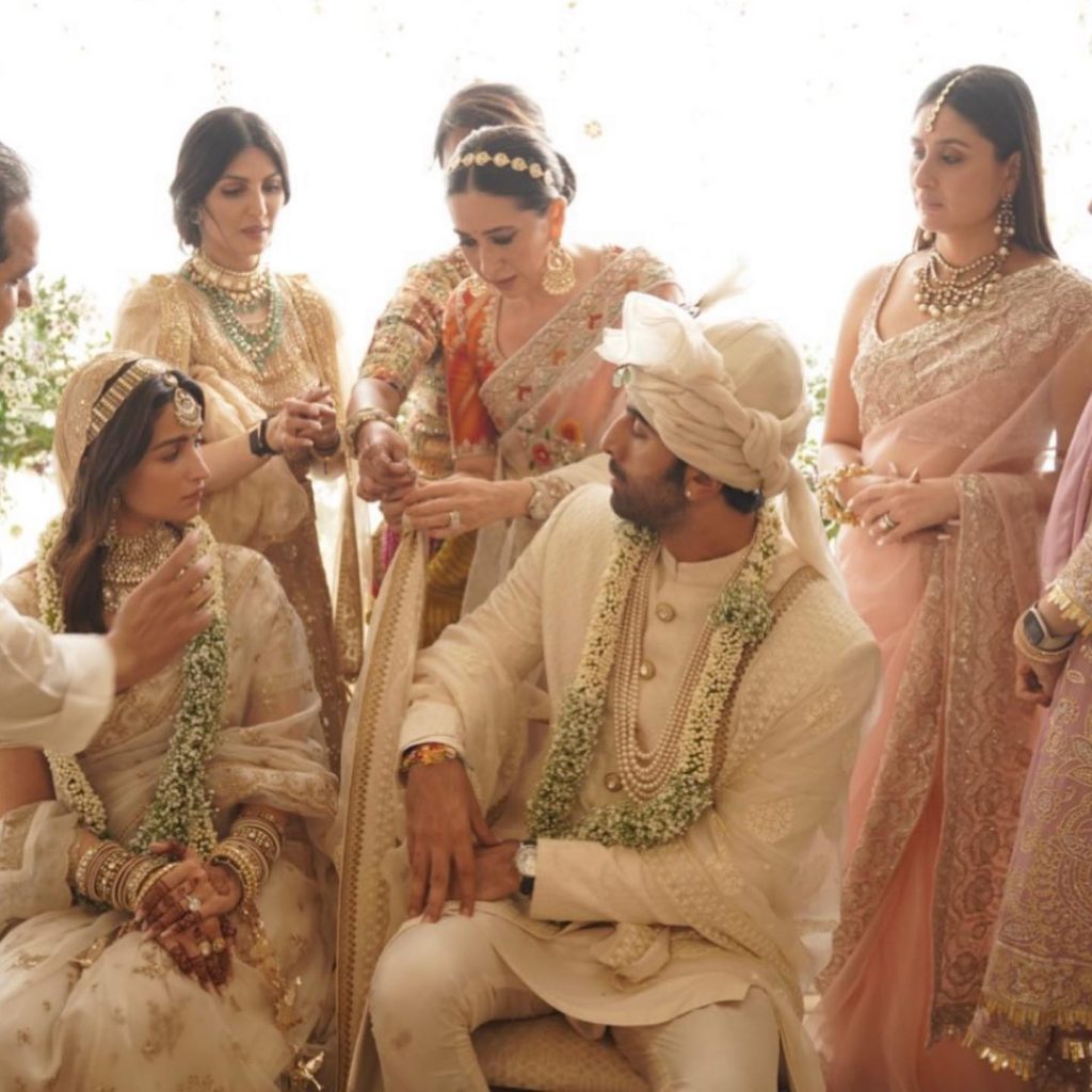 Ranbir Kapoor And Alia Bhatt Get Married-Pictures