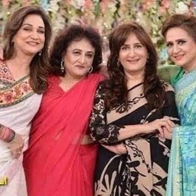 Asma Abbas Broke Into Tears While Talking About Her Late Sister