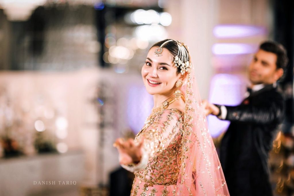 Details Of Hania Aamir's Beautiful Bridal Dress From Mere Humsafar