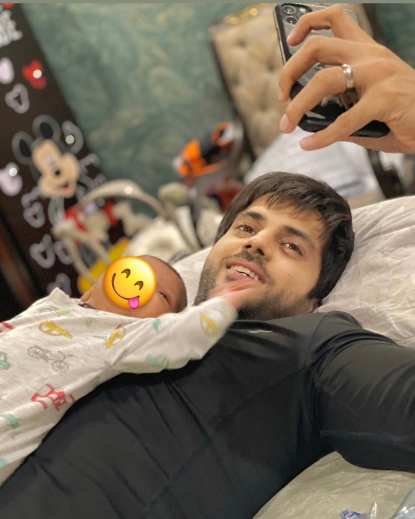 Actor Hasan Khan Shares First Ever Picture Of His Son | Reviewit.pk