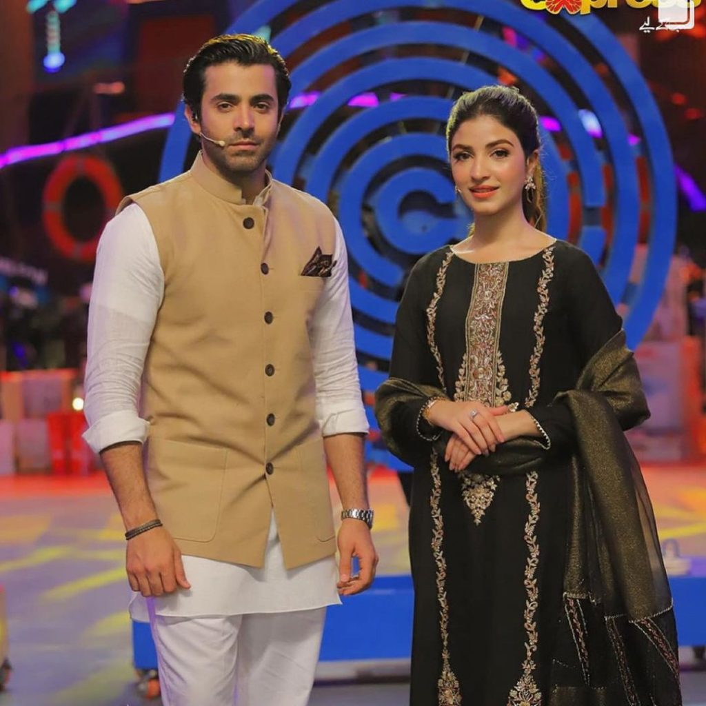 Kinza Hashmi Beautiful Pictures With Sheheryar Munawar From Show