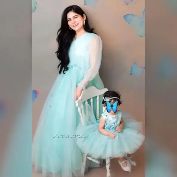 Sanam Baloch Latest Beautiful Pictures With Daughter Amaya