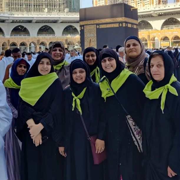 Pakistani Celebrities Perform Umrah In Ramadan 2022