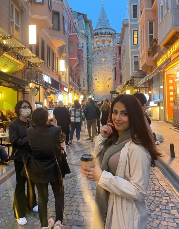 Ushna Shah With Nimra Khan And Saba Faisal In Turkey For A Project