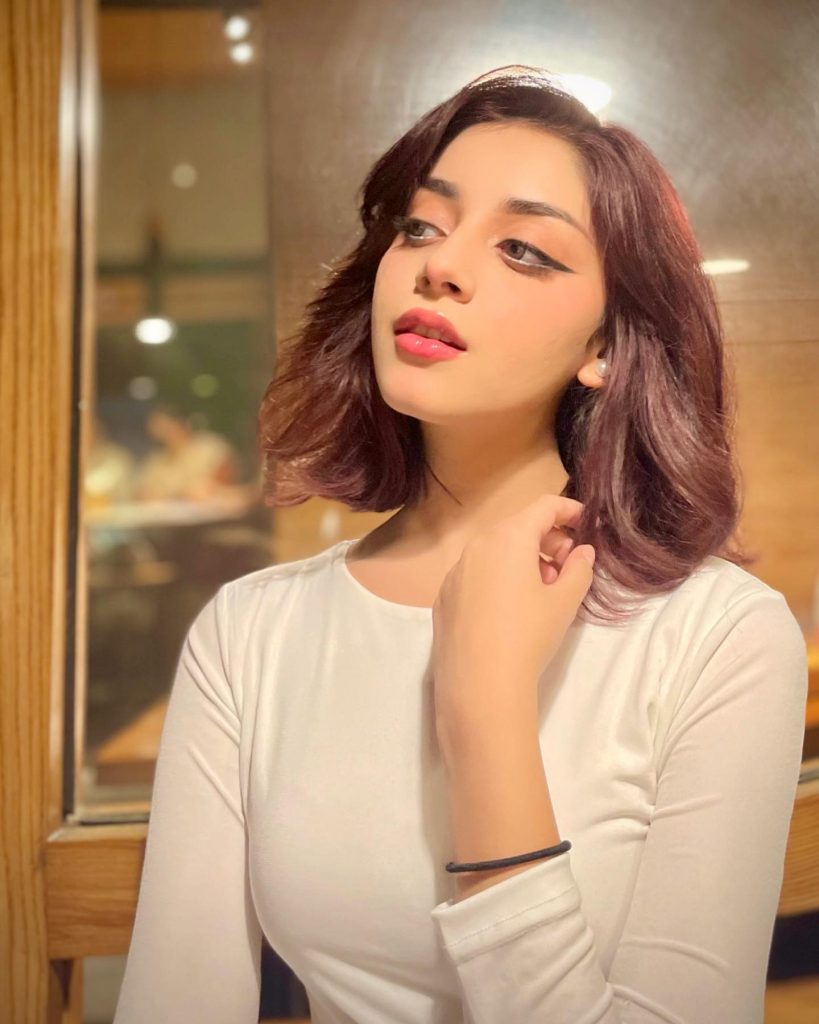Alizeh Shah Looks Ravishing in Her Recent Uploads!