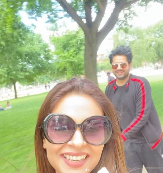 Amar Khan’s Captivating Clicks From UK and USA