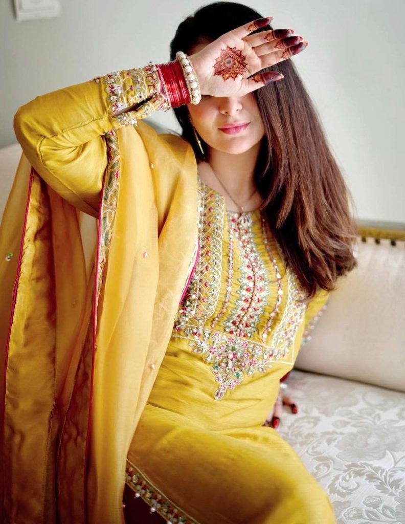 Best Dressed Pakistani Celebrities on Eid 2022