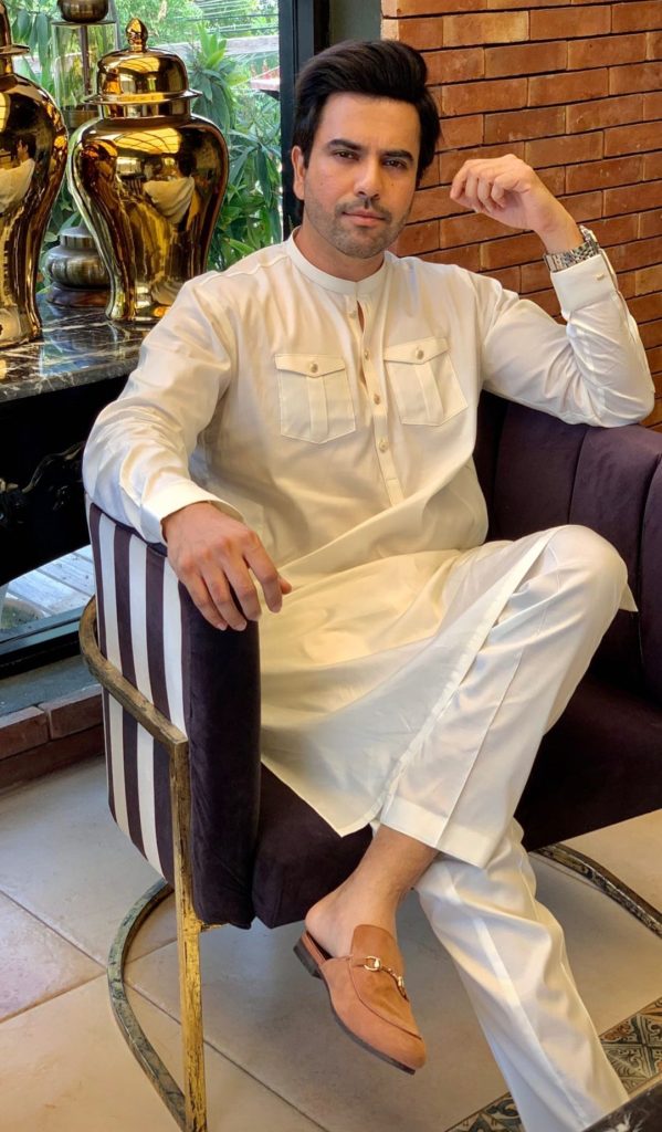 Junaid Khan Family Pictures From Eid UL Fitr 2022