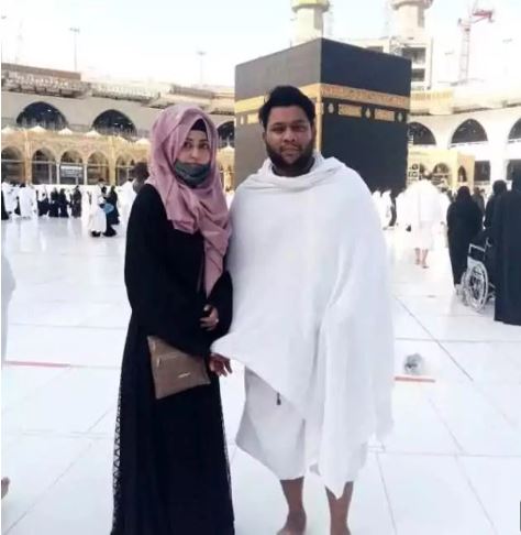 Youtuber Nadir Ali's Beautiful Clicks With Wife