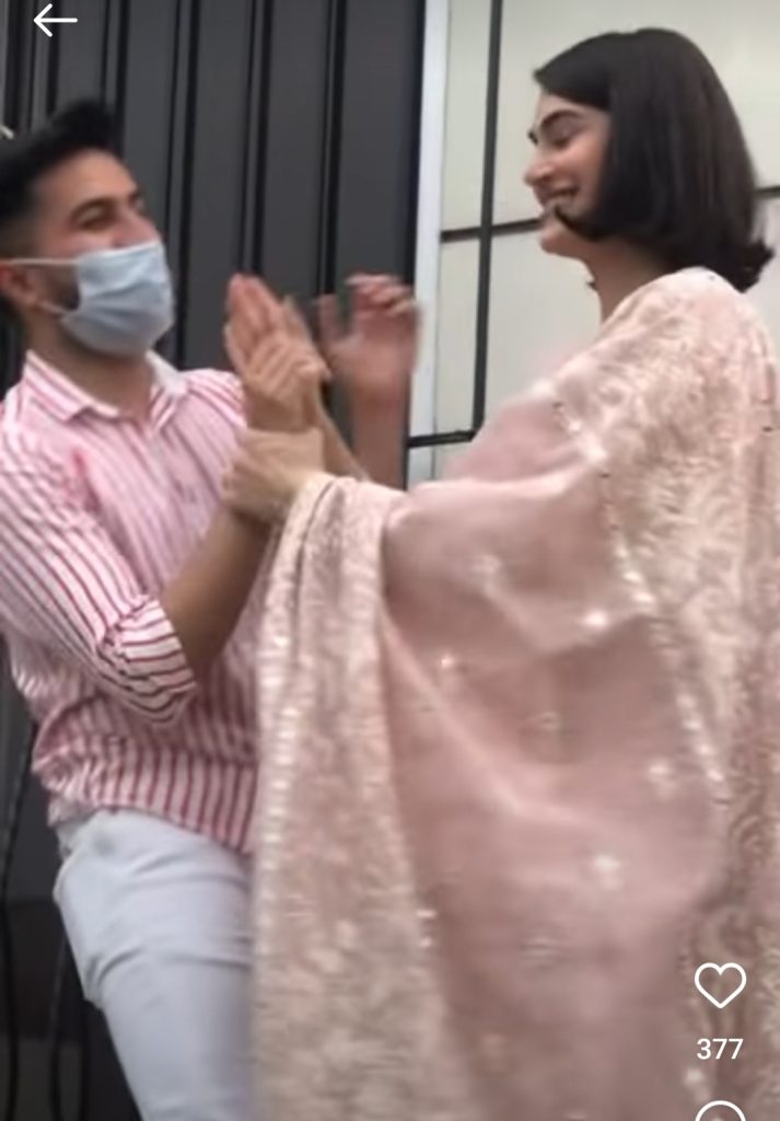 Model & Actress Saheefa Jabbar Khattak Slaps Her Stylist