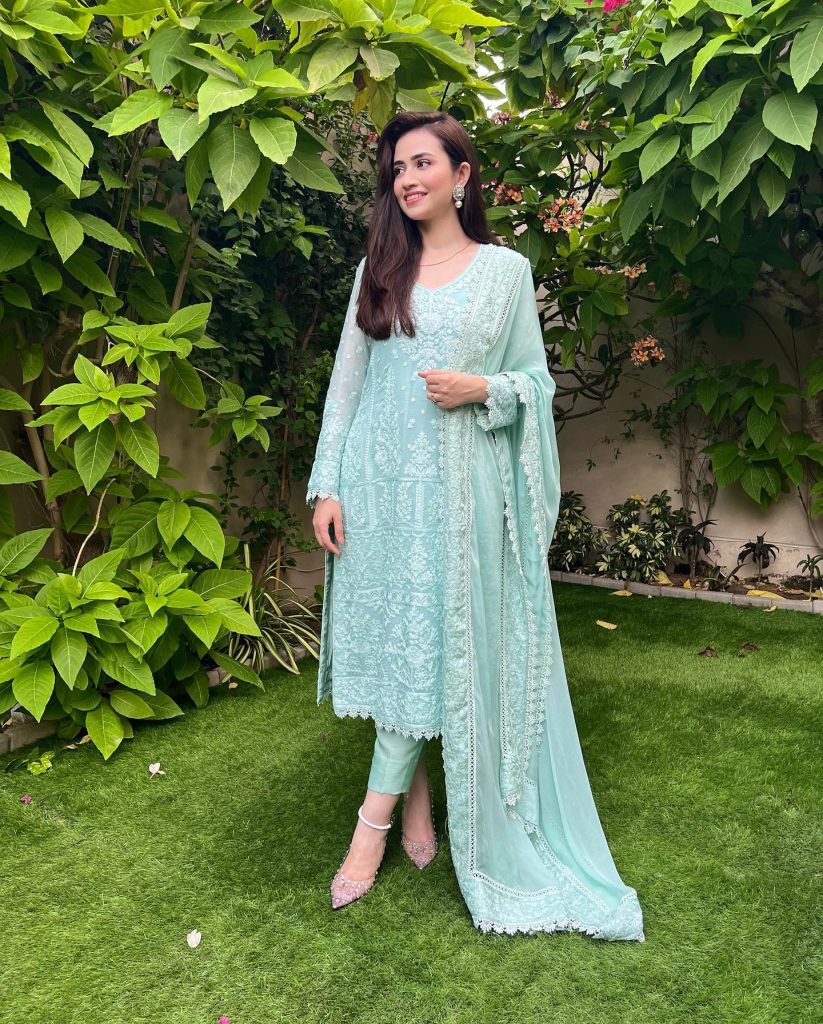 Sana Javed and Umair Jaswal Beautiful Eid Pictures