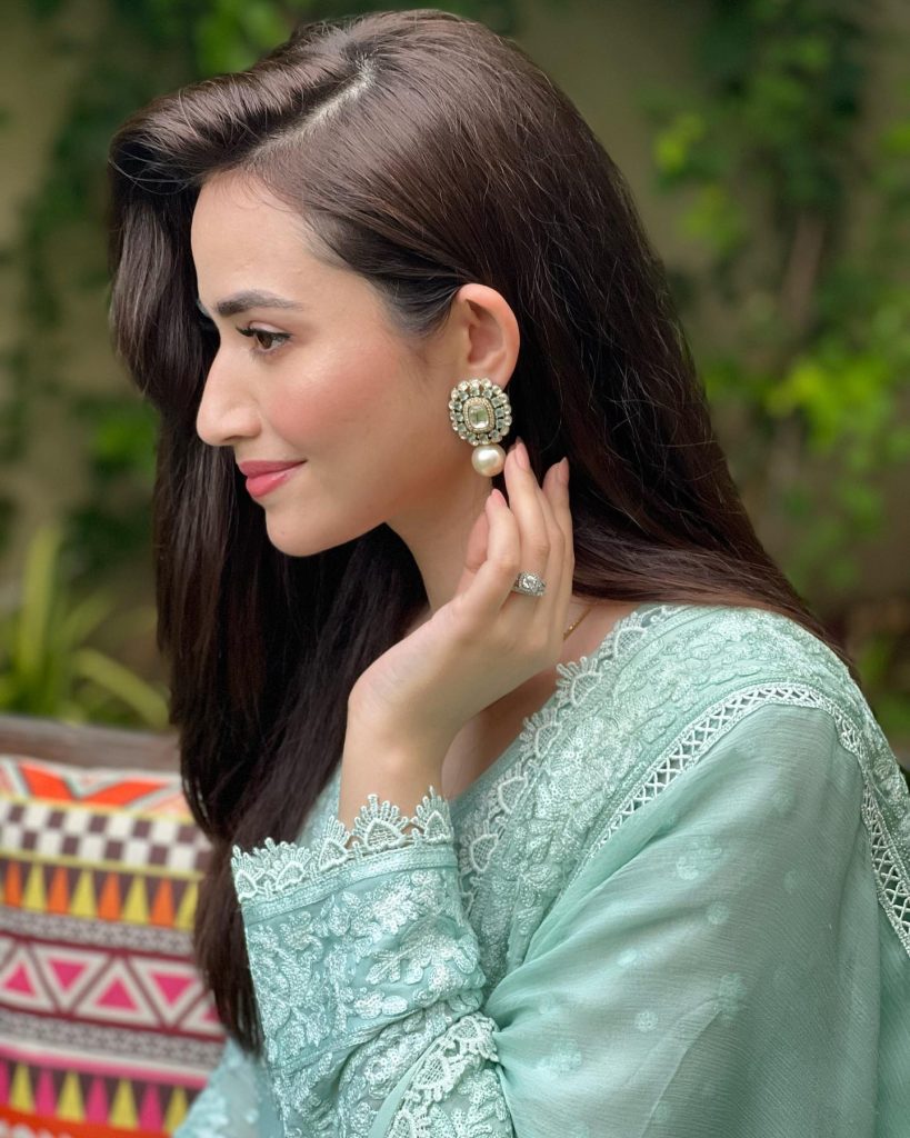 Sana Javed and Umair Jaswal Beautiful Eid Pictures