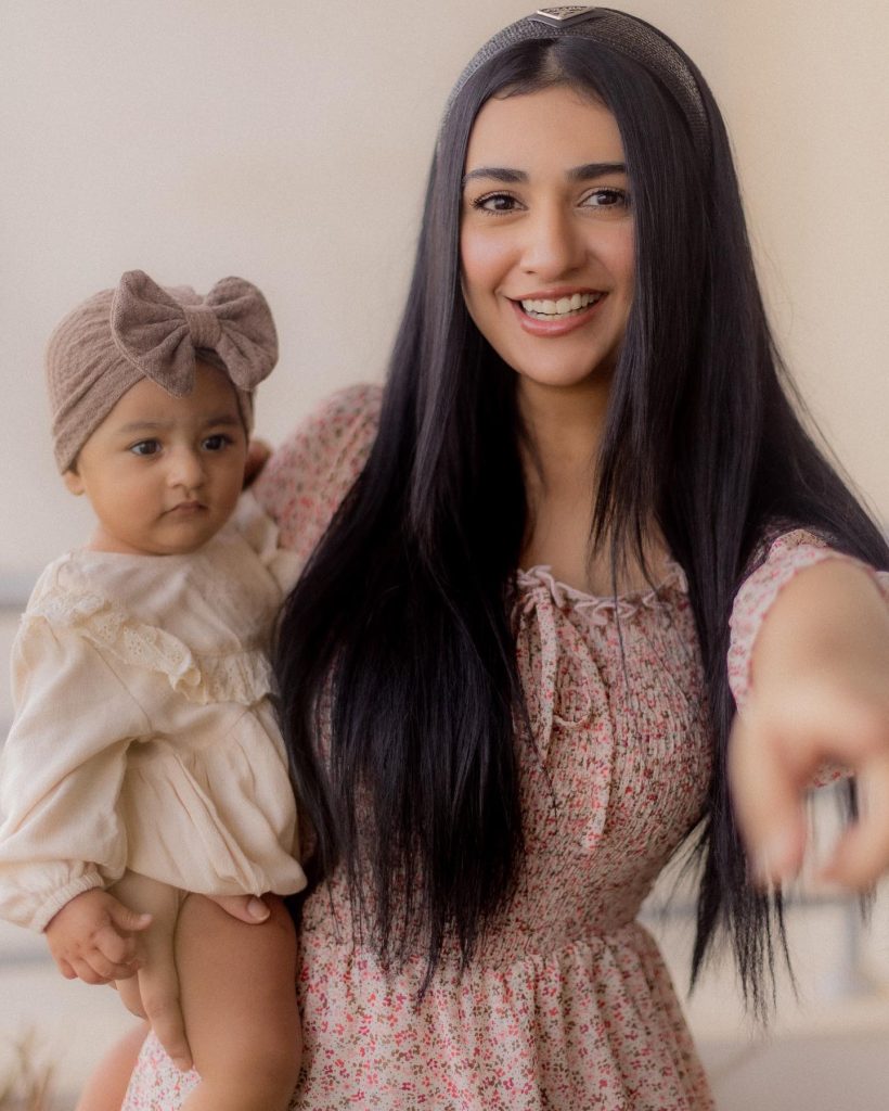 Sarah Khan’s Latest Adorable Clicks With Daughter Alyana