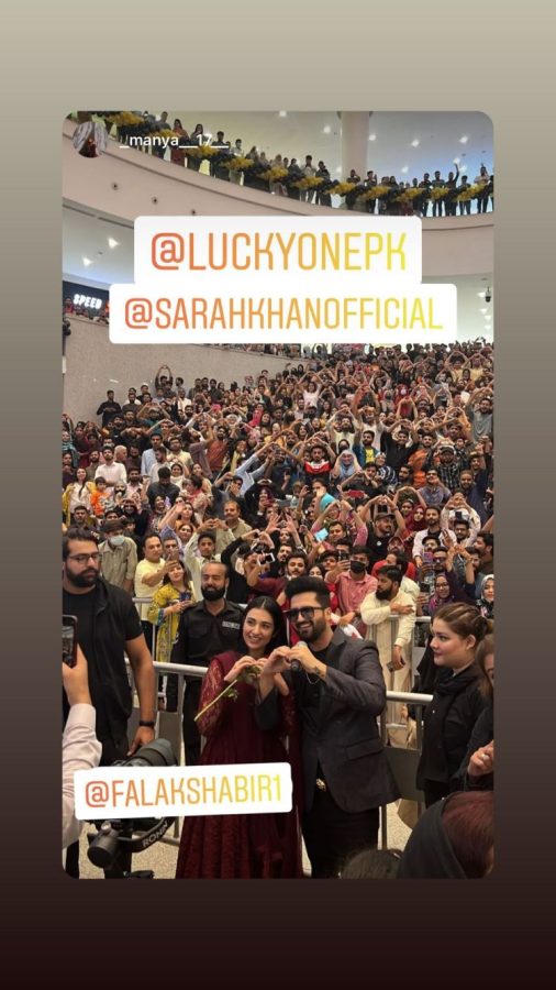 Sarah Khan And Falak Shabir's Pictures From Concert At Lucky One Mall Karachi