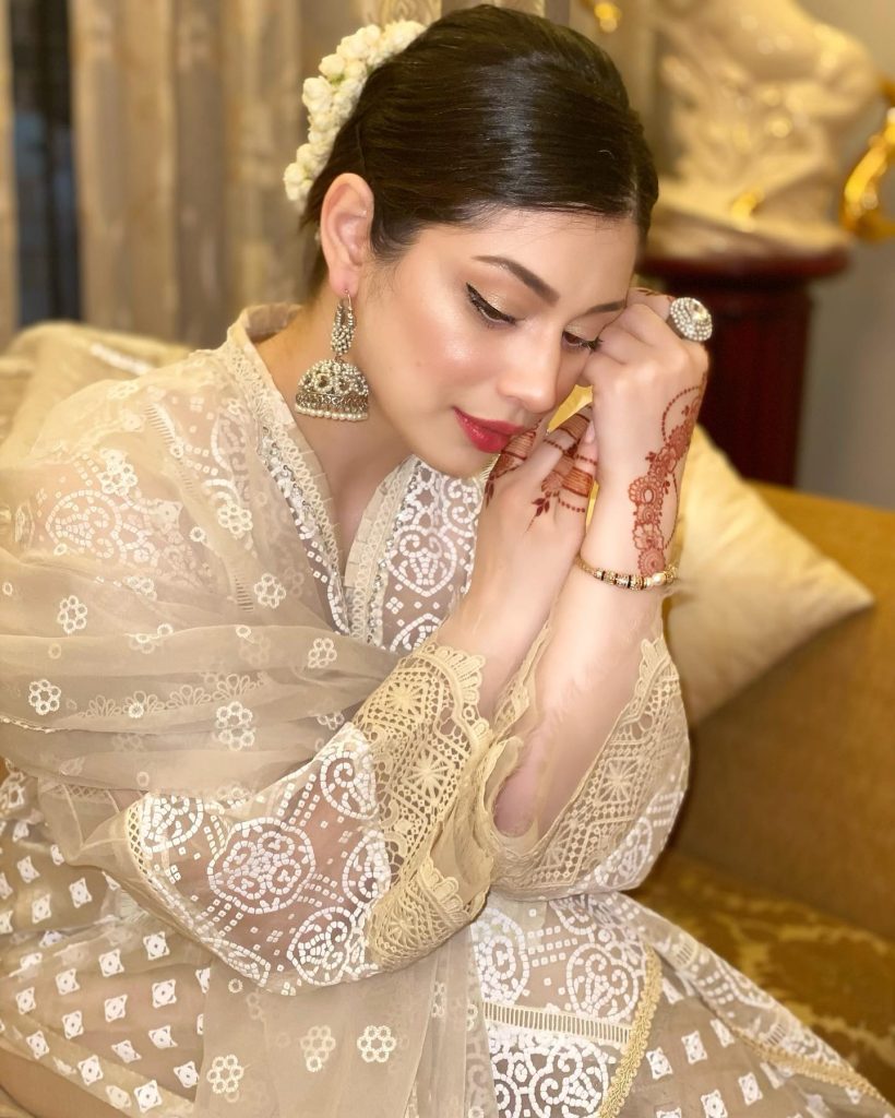 Actress Sidra Batool's Beautiful Family Eid Portraits