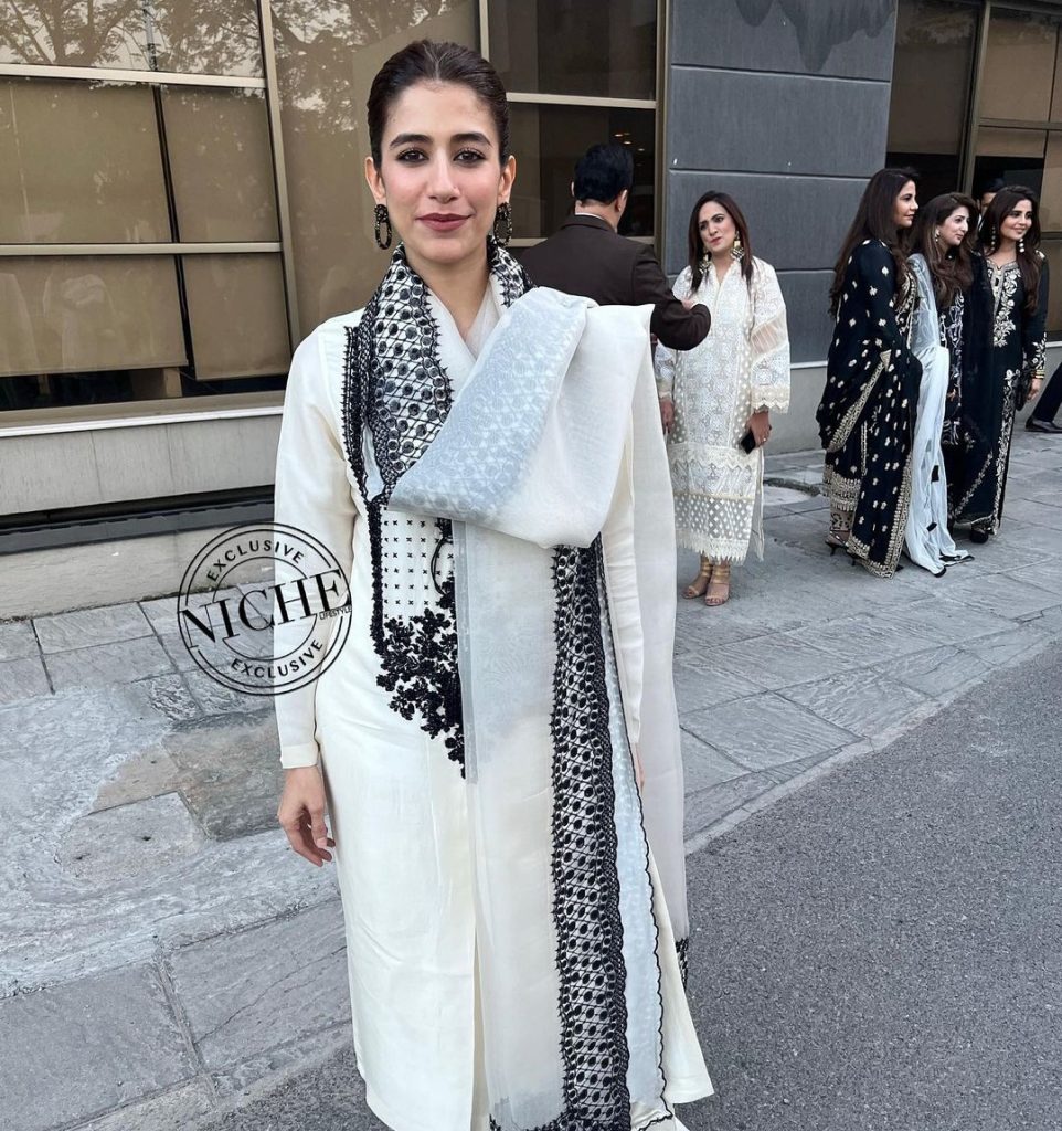 Details Of Expensive Outfit Worn By Syra Yousuf On Sinf E Aahan Screening