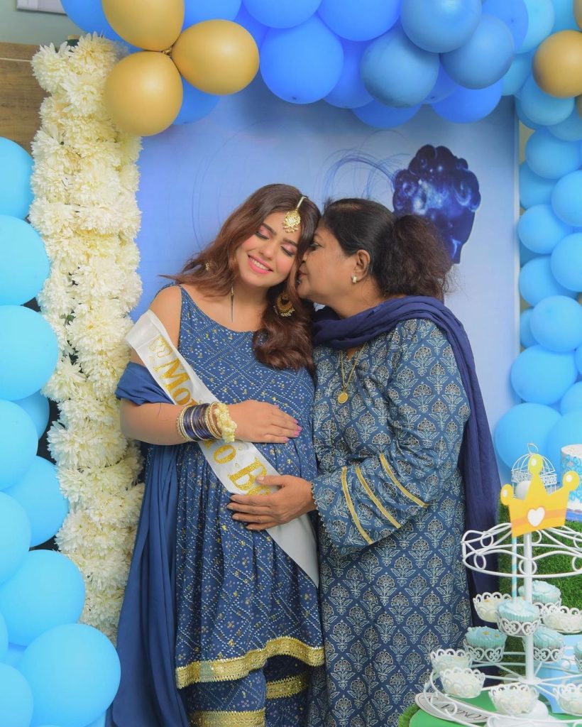 Actress Anumta Qureshi Pictures From Her Baby Shower