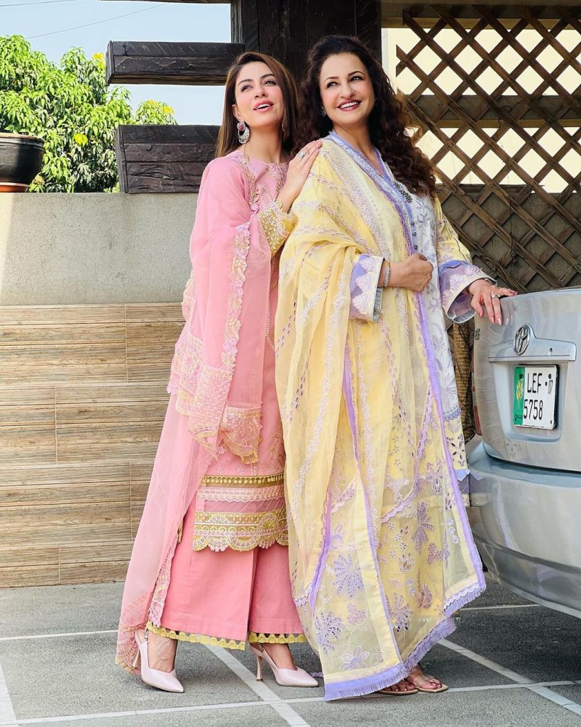 Sadia Faisal Shares Beautiful Moments With Mom Saba Faisal On Mother's Day