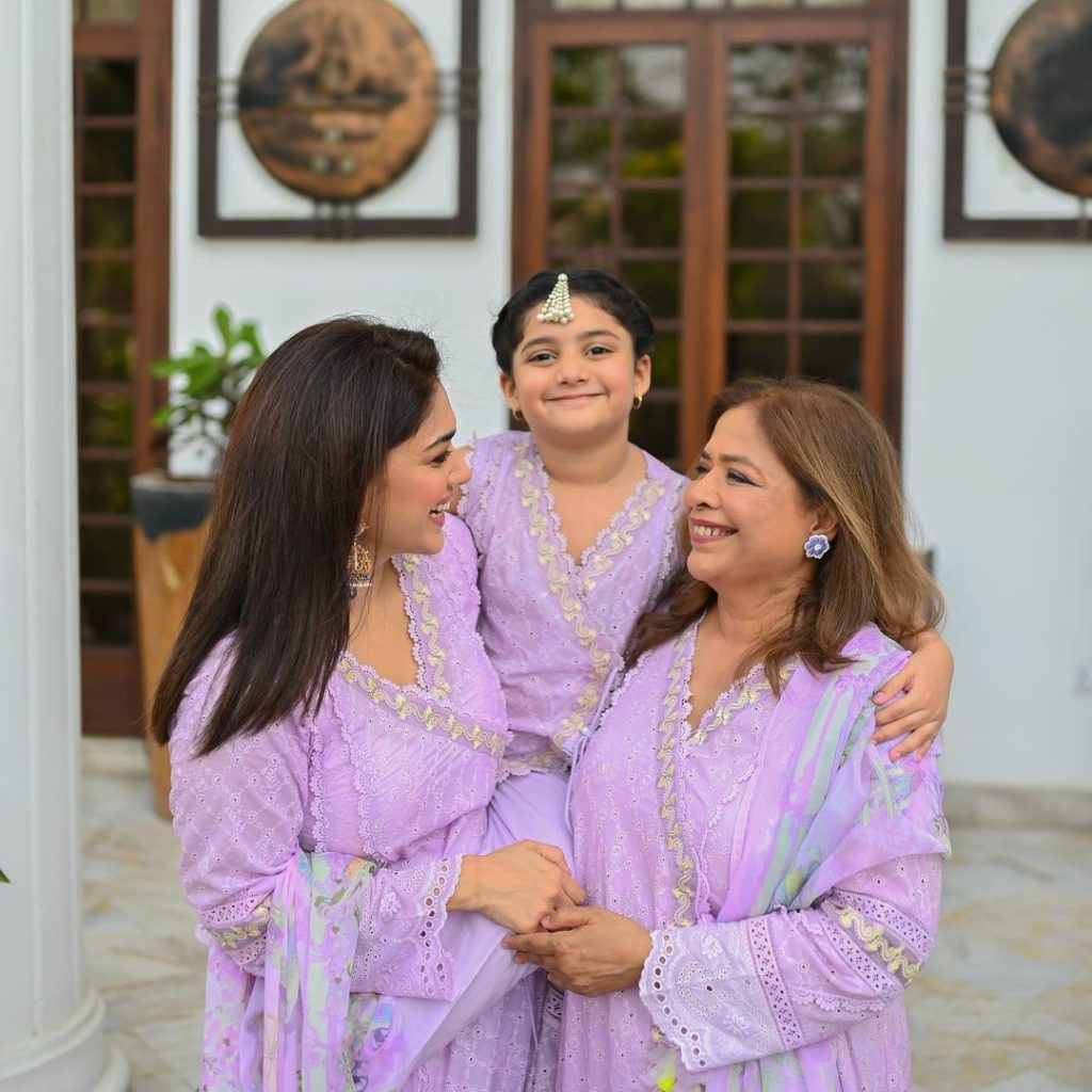 Sanam Jung Twins With Mom And Daughter On Eid ul Fitr 2022