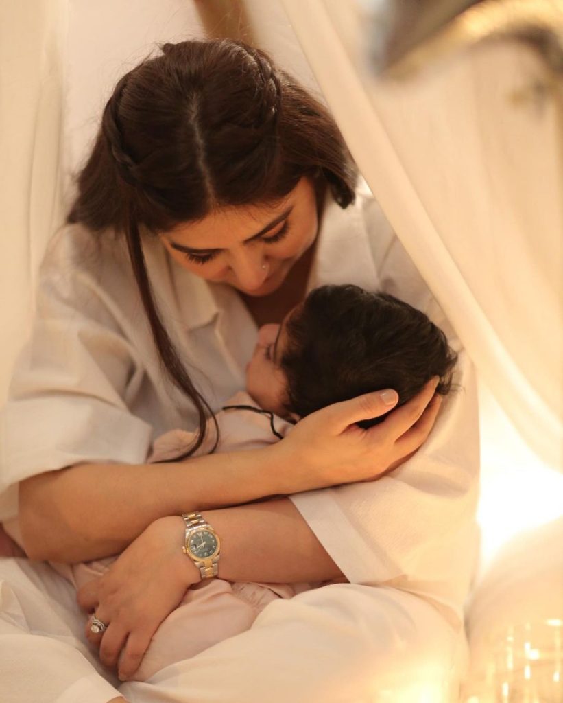 Sanam Baloch Shares Sweet Pictures With Daughter On Mother's Day