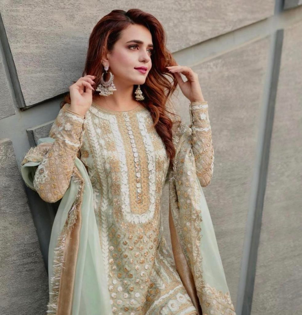 Best Dressed Pakistani Celebrities on Eid 2022