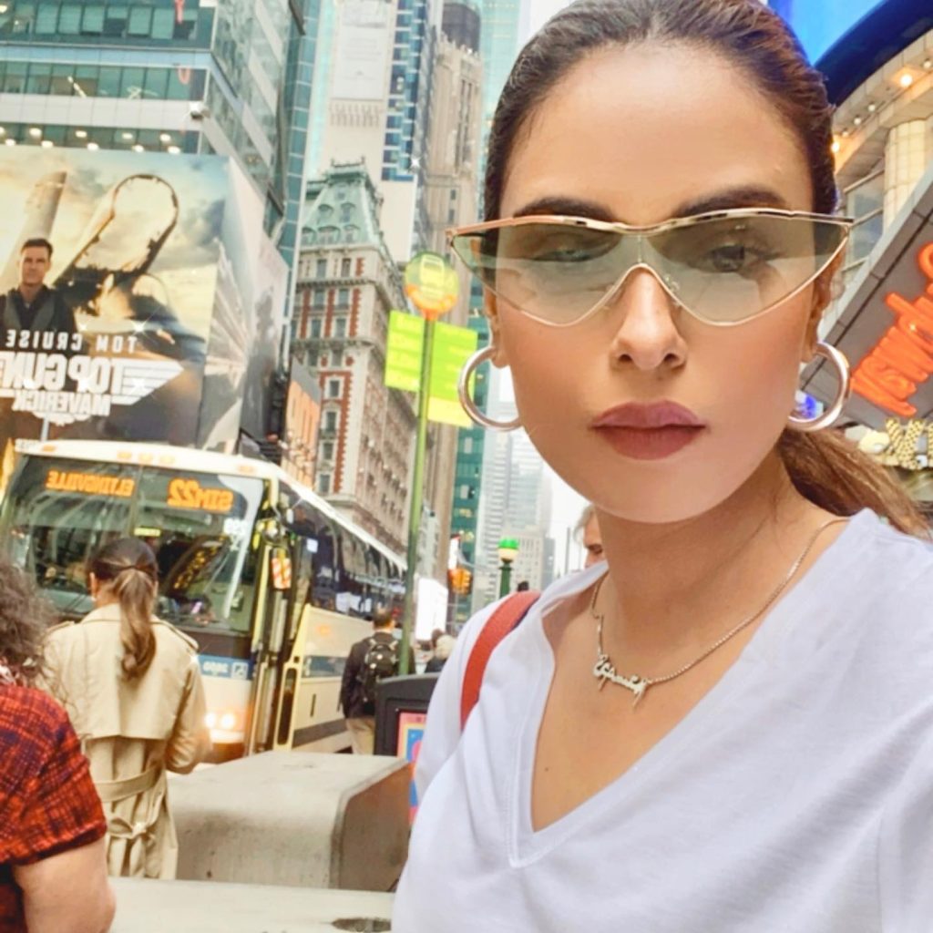 Amar Khans Latest Sizzling Clicks From New York