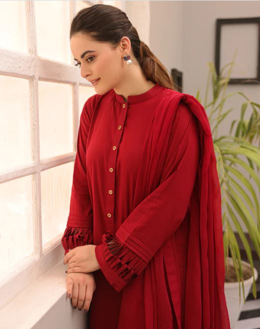 AnM Closet's Eid Solids'22 Featuring Minal Khan