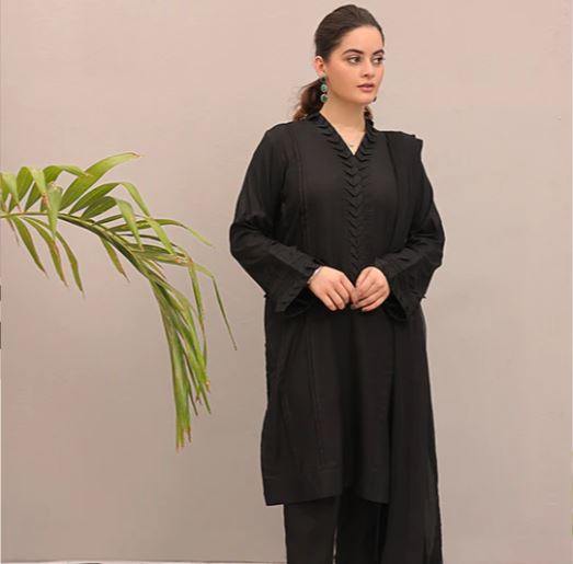 AnM Closet's Eid Solids'22 Featuring Minal Khan