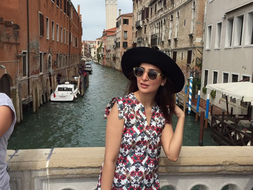 Areeba Habib's Captivating Clicks From Italy